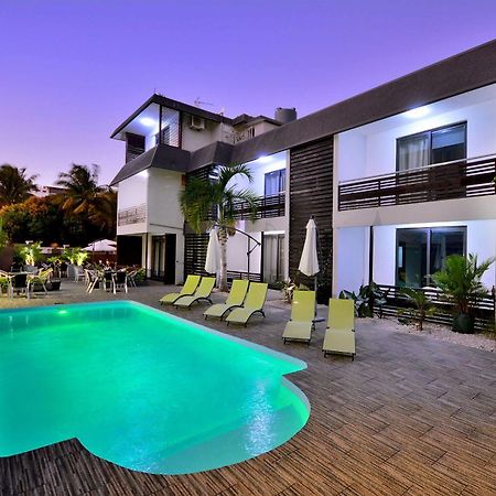 West Palm Inn Flic-en-Flacq Εξωτερικό φωτογραφία