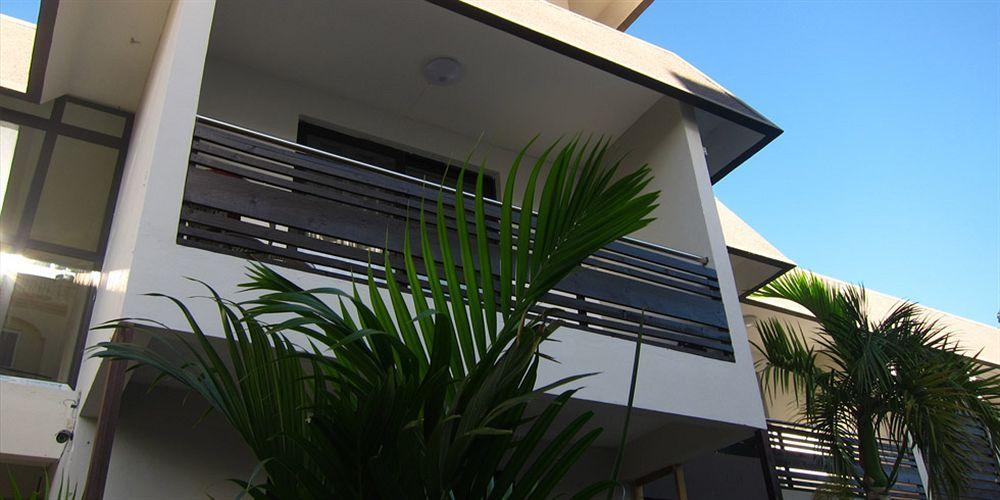 West Palm Inn Flic-en-Flacq Εξωτερικό φωτογραφία
