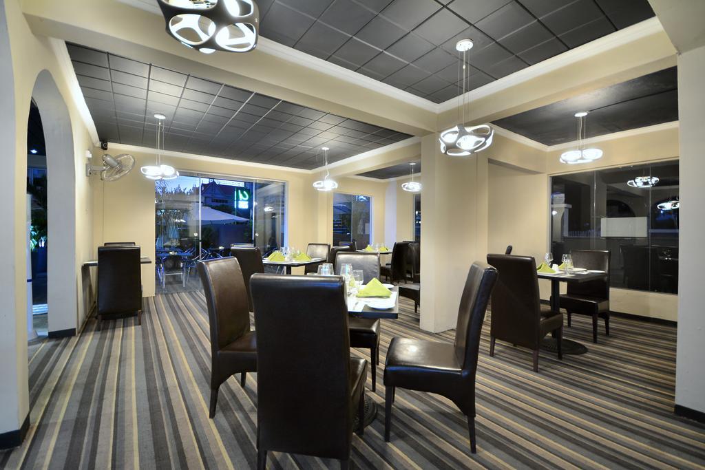 West Palm Inn Flic-en-Flacq Εξωτερικό φωτογραφία