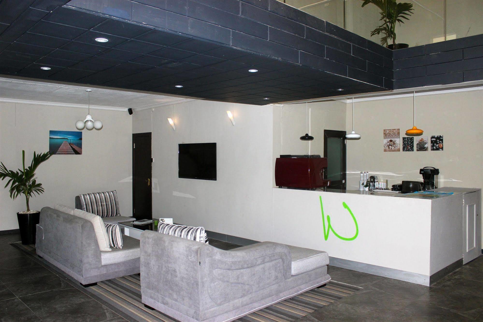 West Palm Inn Flic-en-Flacq Εξωτερικό φωτογραφία