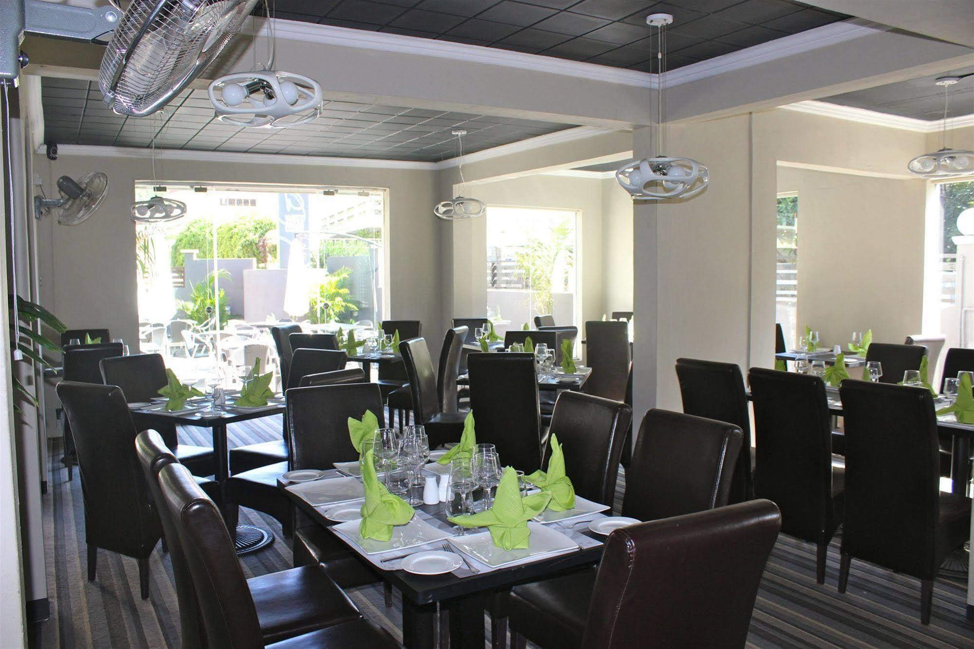 West Palm Inn Flic-en-Flacq Εξωτερικό φωτογραφία