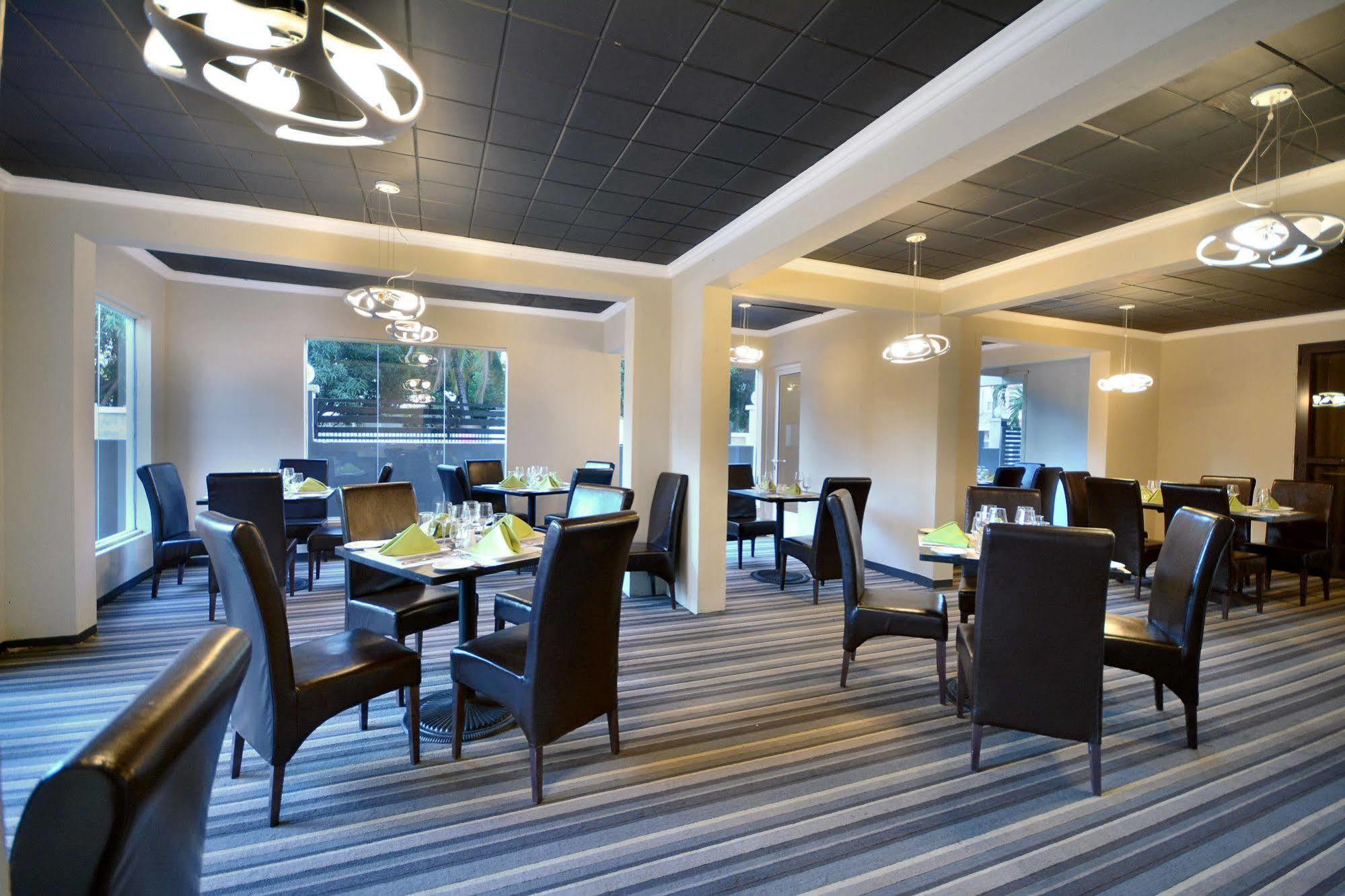 West Palm Inn Flic-en-Flacq Εξωτερικό φωτογραφία